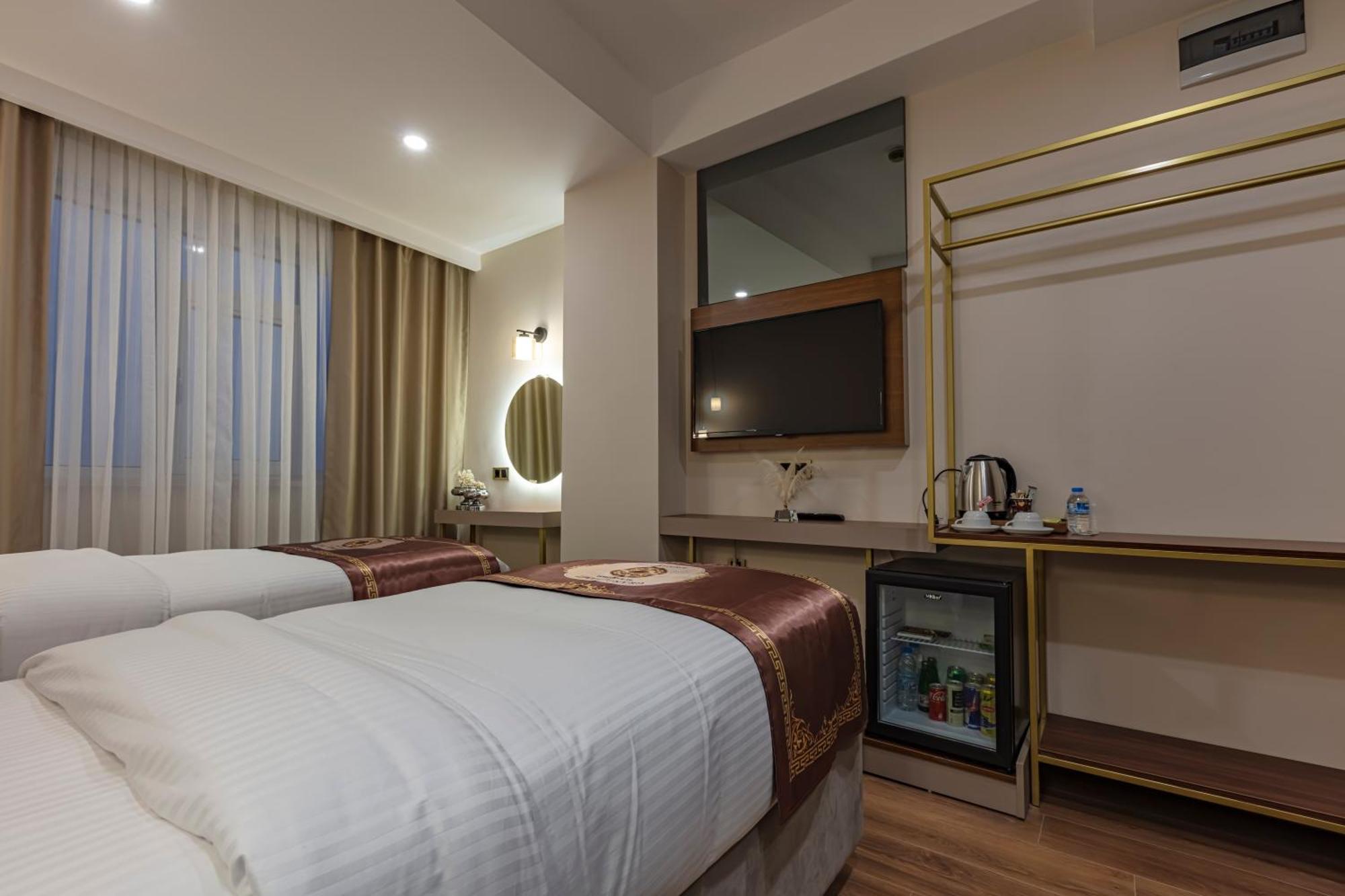 Grand Hamit By Karadayi Airport Hotel Arnavutkoy Bagian luar foto